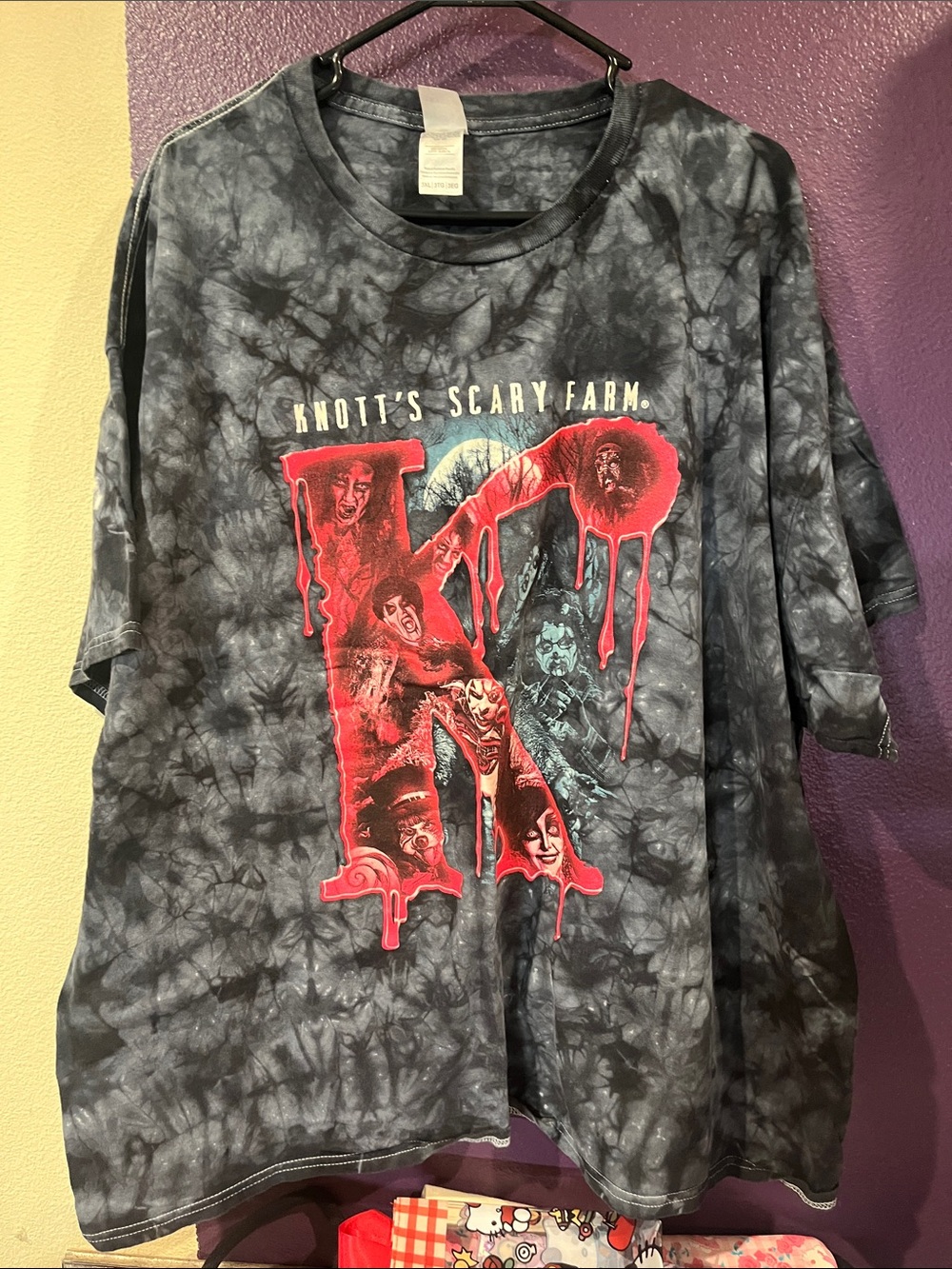 Knott's Scary Farm Black Tie-Dye I Short Sleeve Graphic Tee 34